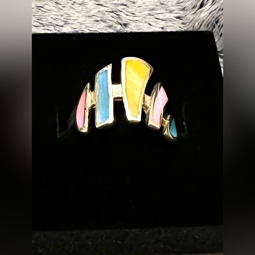 Vintage Sterling Silver Mother of Pearl Ring Size 8.75
